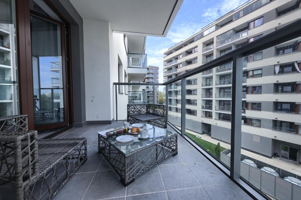 ורשה Wola Luxury Stay מראה חיצוני תמונה