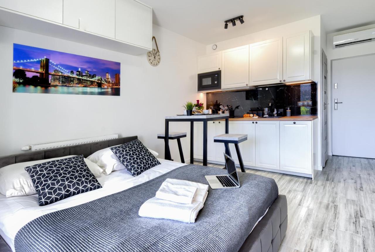 ורשה Wola Luxury Stay מראה חיצוני תמונה