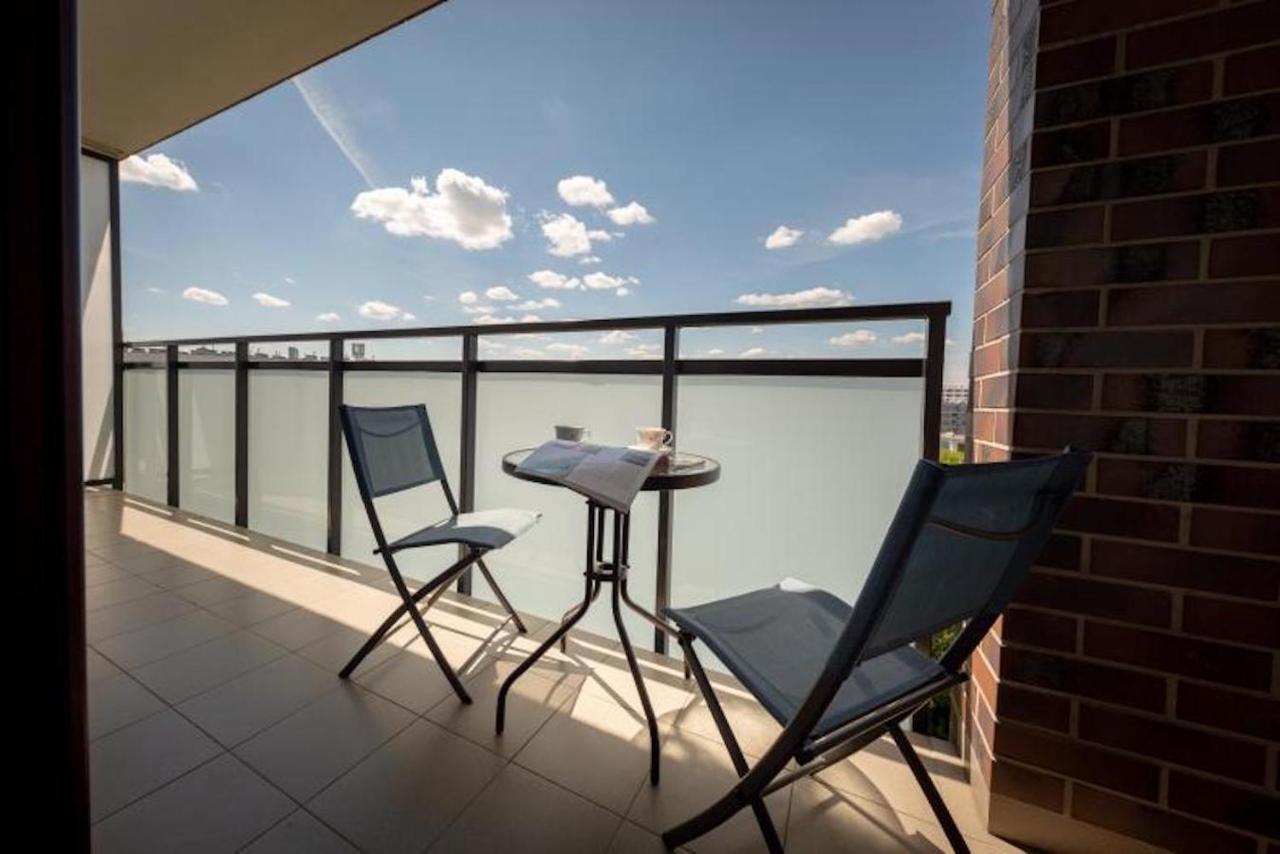 ורשה Wola Luxury Stay מראה חיצוני תמונה