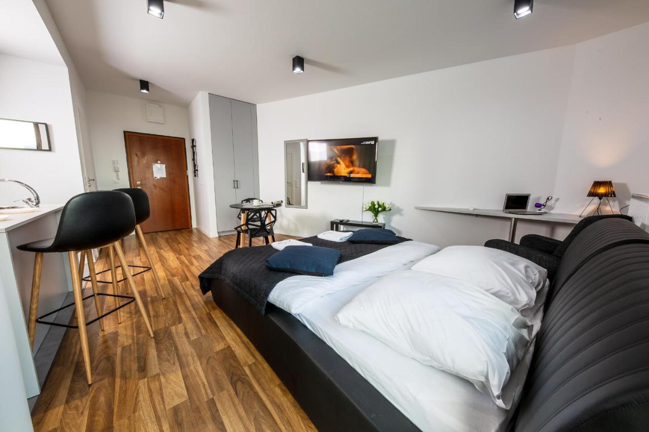 ורשה Wola Luxury Stay מראה חיצוני תמונה