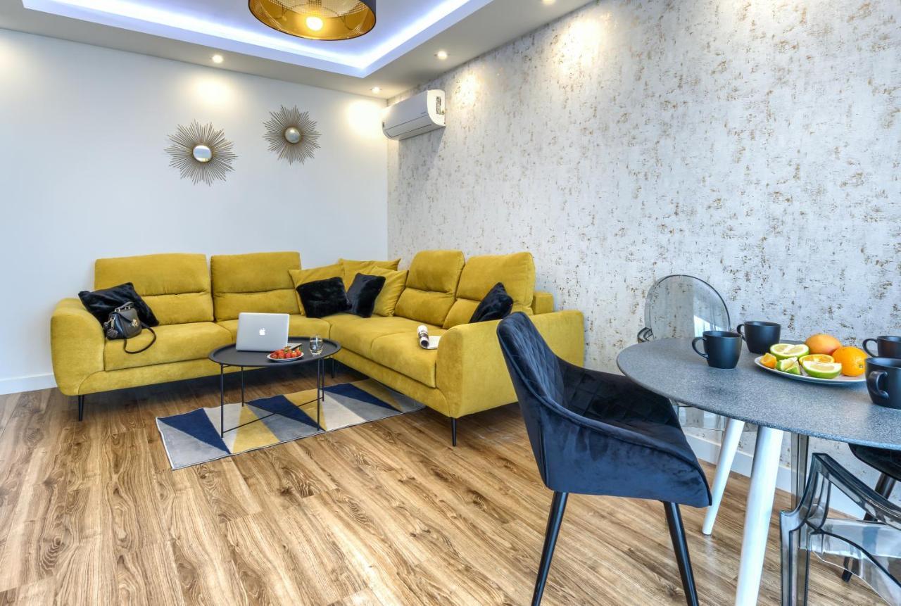 ורשה Wola Luxury Stay מראה חיצוני תמונה