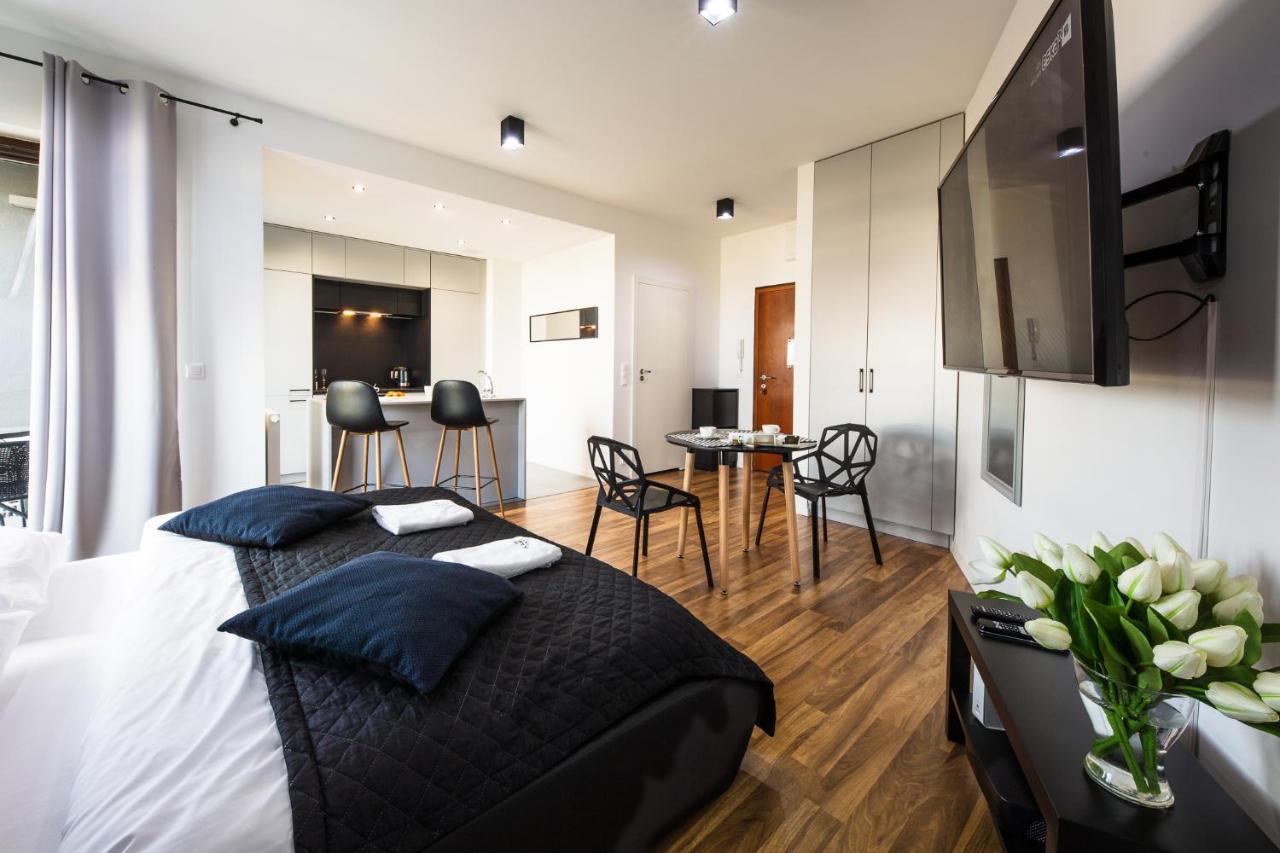 ורשה Wola Luxury Stay מראה חיצוני תמונה
