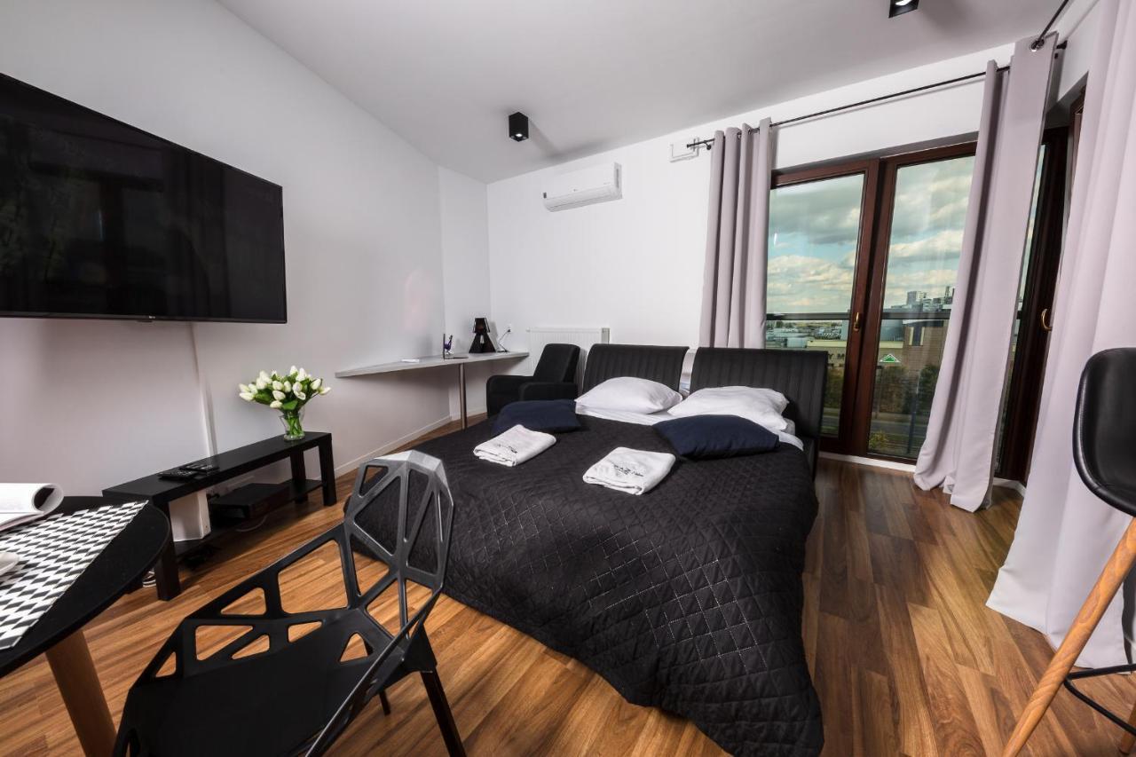 ורשה Wola Luxury Stay מראה חיצוני תמונה