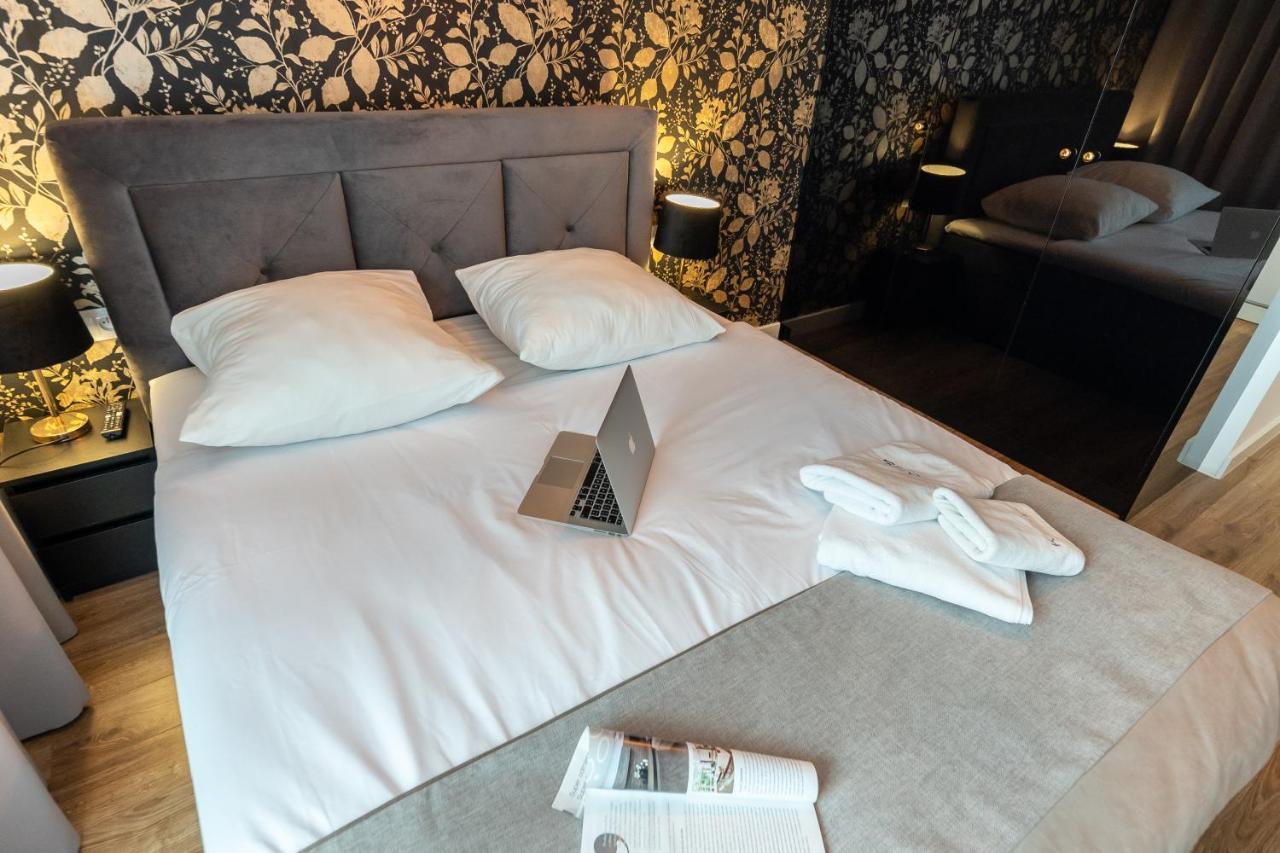 ורשה Wola Luxury Stay מראה חיצוני תמונה