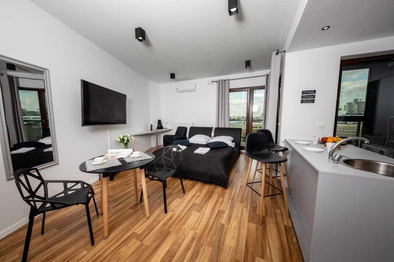 ורשה Wola Luxury Stay מראה חיצוני תמונה