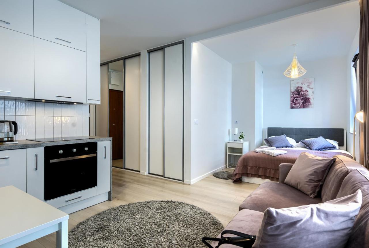 ורשה Wola Luxury Stay מראה חיצוני תמונה