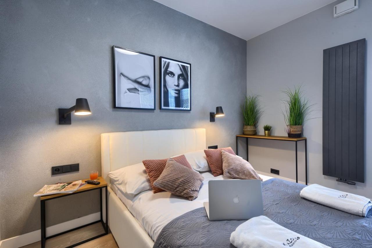 ורשה Wola Luxury Stay מראה חיצוני תמונה