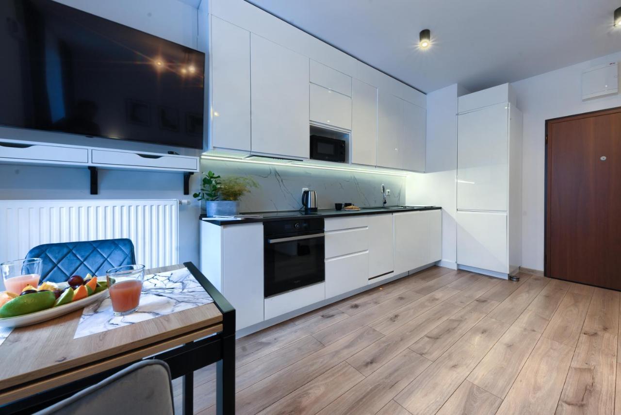 ורשה Wola Luxury Stay מראה חיצוני תמונה