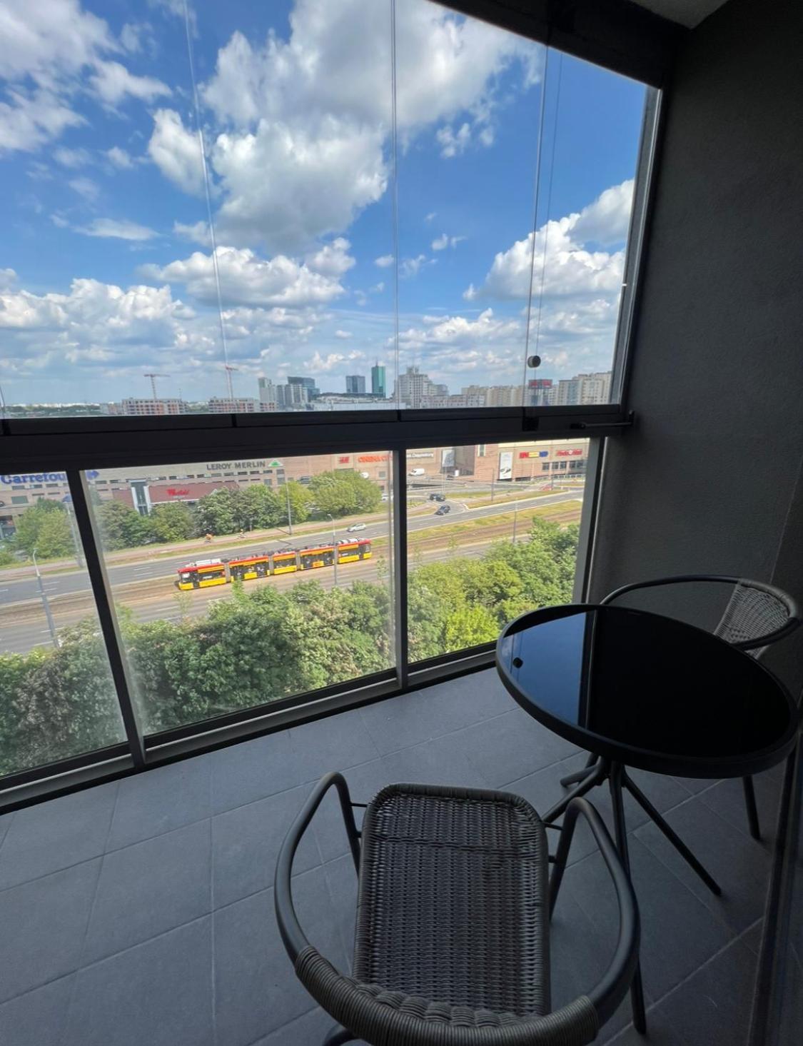 ורשה Wola Luxury Stay מראה חיצוני תמונה